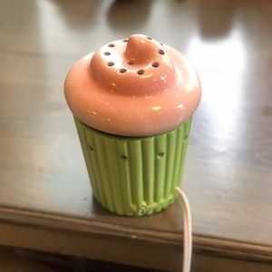 Cupcake 🧁 Scentsy Warmer